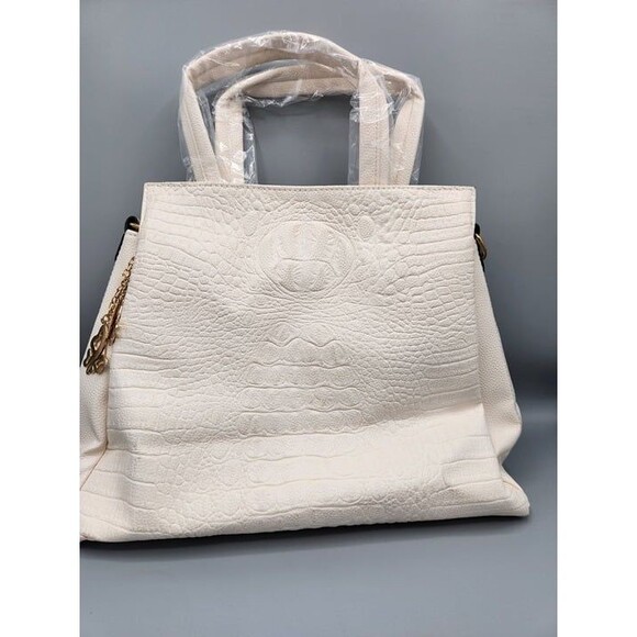 Stylish Cream Shoulder bag with matching wallet- New never been used - Picture 3 of 10